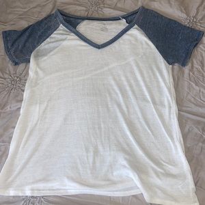 American Eagle Tee Shirt